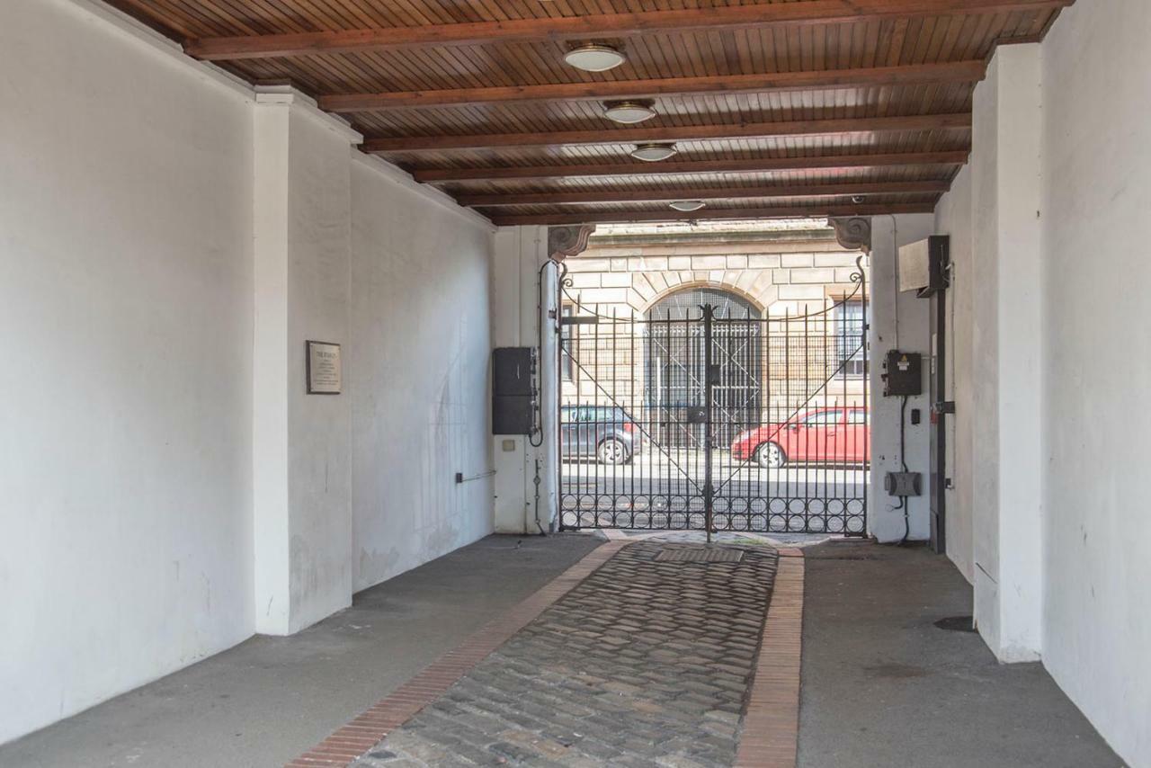 Fabulous Stylish Flat In Merchant City & Free Secure Parking Γλασκώβη Εξωτερικό φωτογραφία